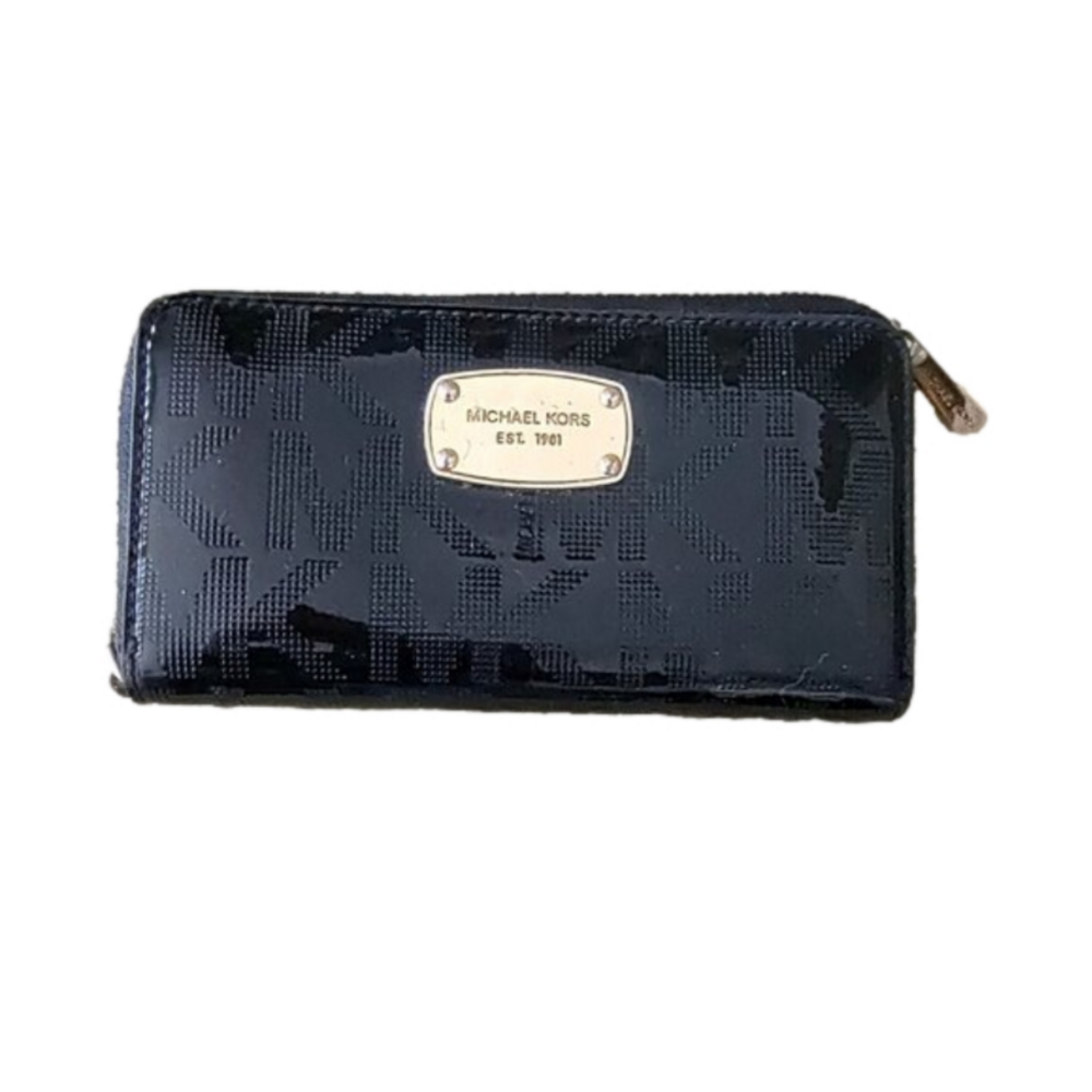Michael Kors Long Patent Leather Wallet